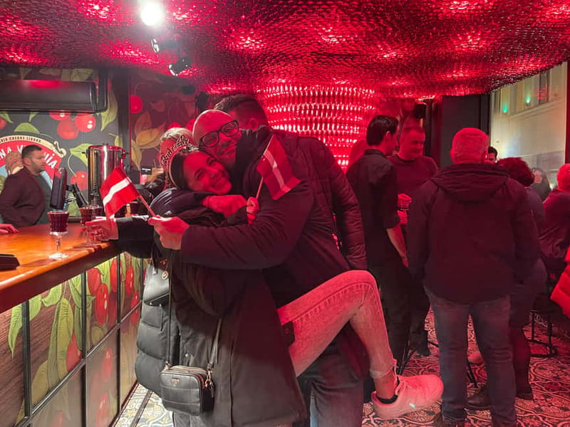 Riga Evening Adventure: Pub Crawl & Games Night - The first 1.5 hours: mini golf, pool, and Xbox