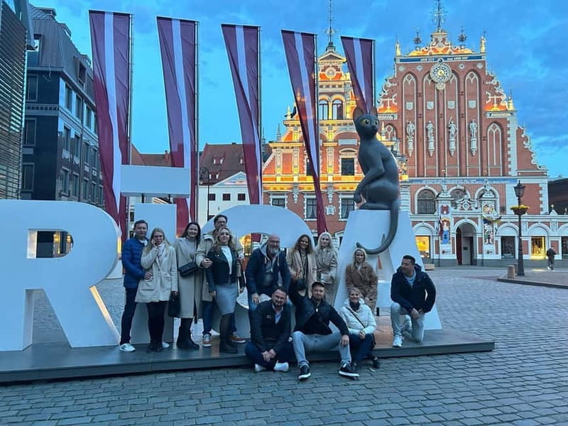Riga: Pub Crawl with Local Guide - Karaoke and live music add some variety