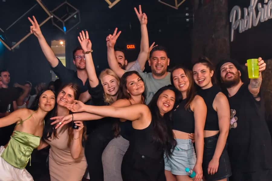 Rio: Pub Crawl in Lapa with Cachaça Tasting and Live Samba - Why Lapa is a good place for a night out