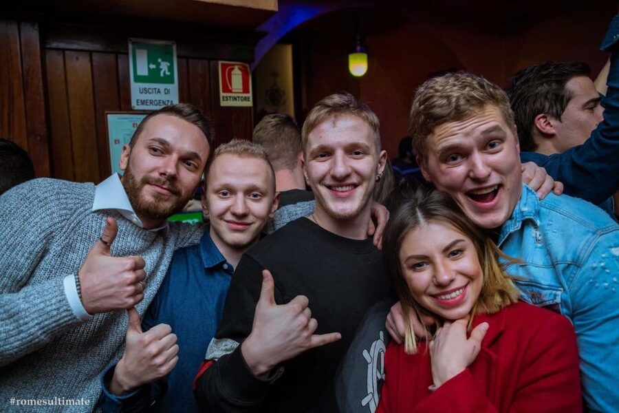Rome: NYE Pub Crawl and Club - The late-night club and VIP entry