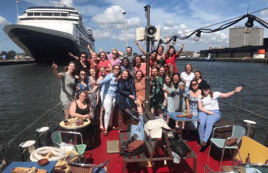 Rotterdam: Pub Cruise with Drinks and Bites - The first drink and a different view of Rotterdam
