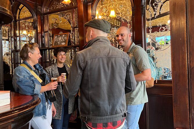 Royal Historic Pubs Walking Guided Tour in London - The pubs are the real stage