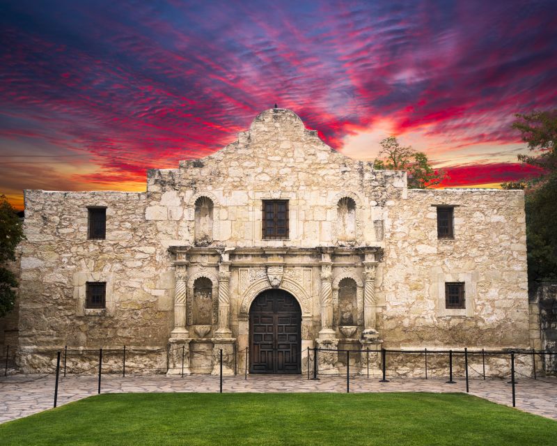 San Antonio: Guided Haunted Pub Crawl - What this haunted San Antonio walk is really like