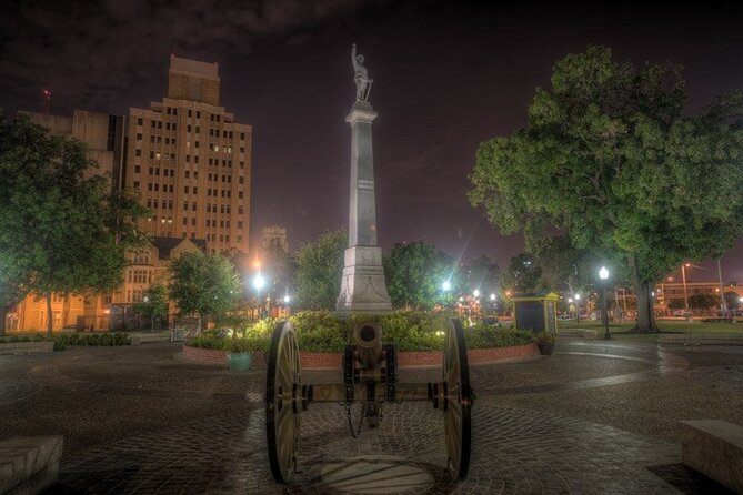 San Antonio Haunted Pub Crawl - Starting at the courthouse and Pat O’Brien’s