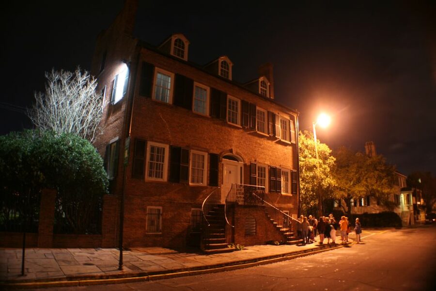 Savannah: Pub Crawl and Ghost Tour - Key points to know before you go