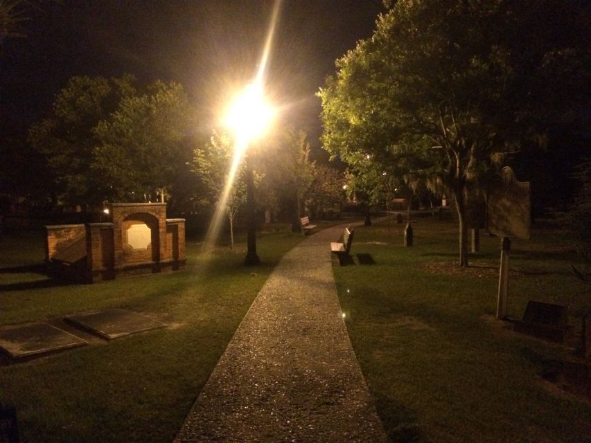 Savannah: Pub Crawl and Ghost Tour - The first pub stop and Savannah’s open-container rule