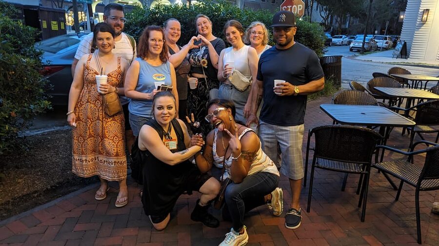 Savannah: True Crime Pub Crawl, The Original Murder Tour - A comfortable pace, but still a walking tour