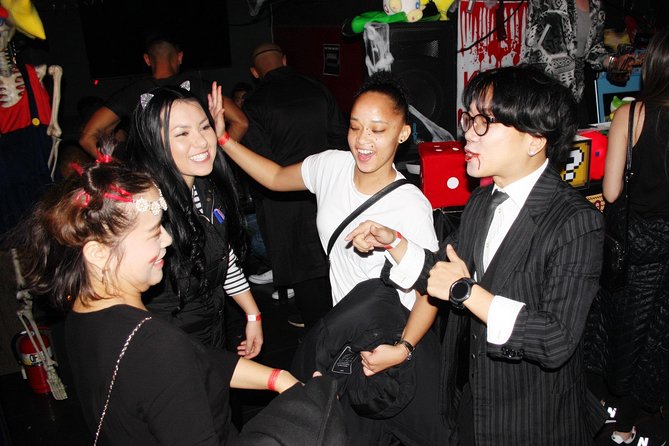 Seoul Pub Crawl by Absolute - The social side, from solo visits to new friendships