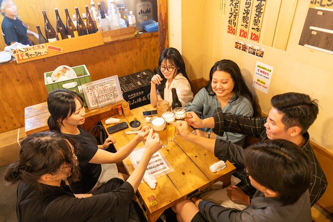 Shinjuku Underground Nightlife Tour: Izakaya Food & Bar Hopping - What the guide adds to the evening