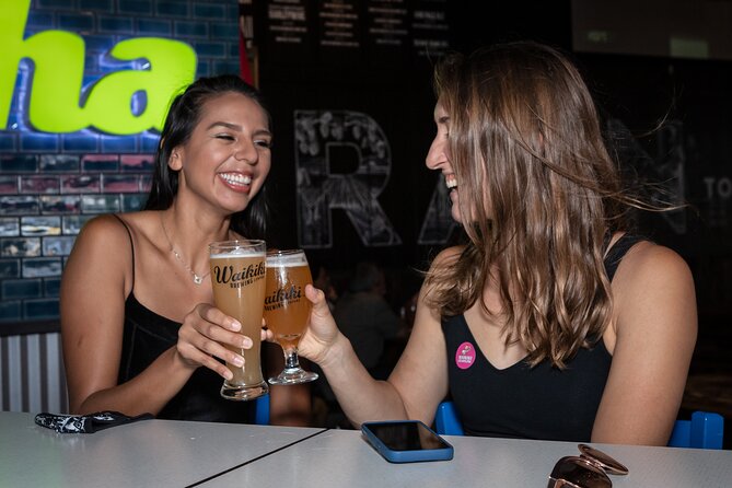 Sips & Secrets of Hawaii Pub Crawl - The guides make or break the evening