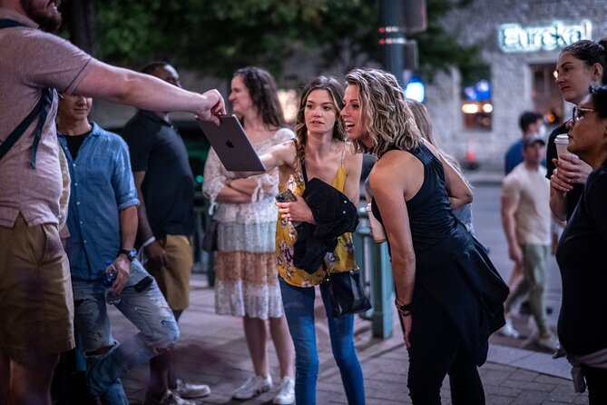 Small Group Pub Walk Tour in Austin with Professional Guide - Congress Avenue connects the stops