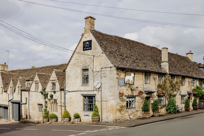 Southampton to London via Cotswold Villages, Oxford & Pub Lunch - Pace, comfort, and the small-group advantage