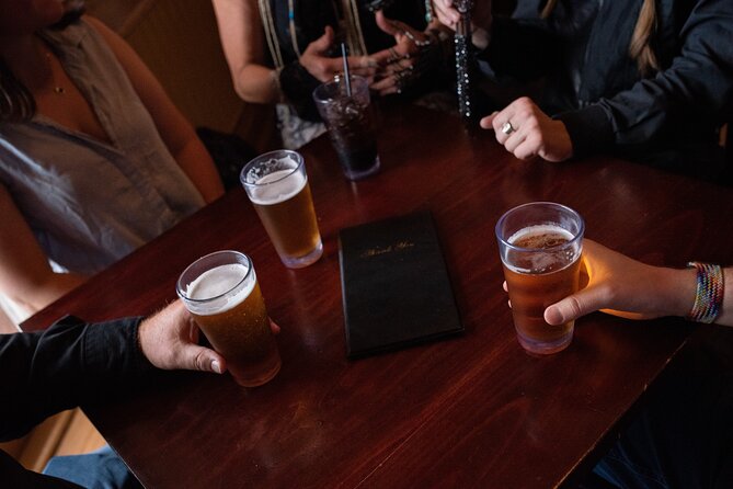 Spirits With The Spirits, Haunted Pub Crawl Of Downtown Flagstaff - Guides make the difference between a walk and a night out