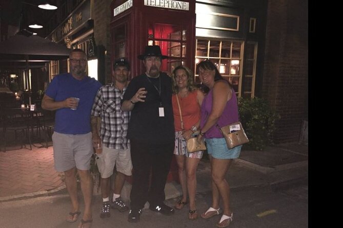 Spooky Savannah Haunted Pub Crawl - Wright Square and Savannah’s darker past