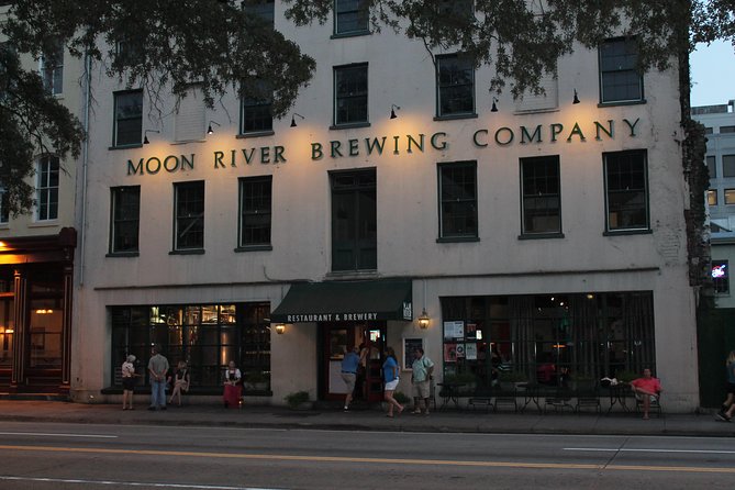 Spooky Savannah Haunted Pub Crawl - The guides are the biggest variable