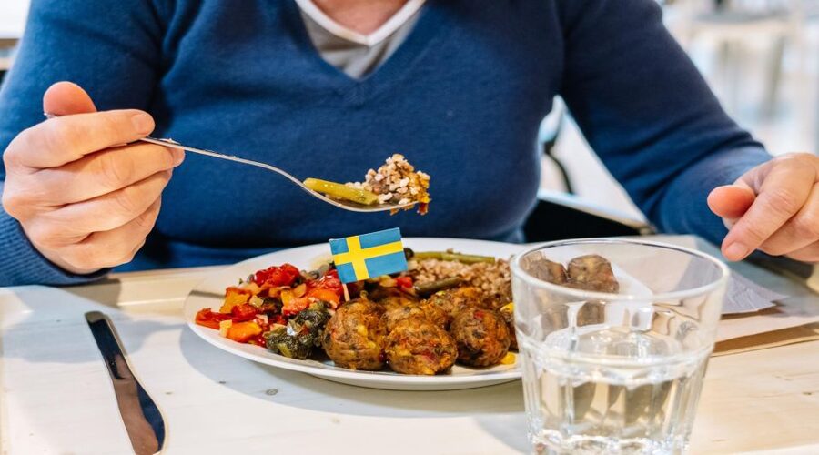 Swedish Beer Tasting Tour in Stockholm Old Town Pubs - What the two-hour tasting really includes