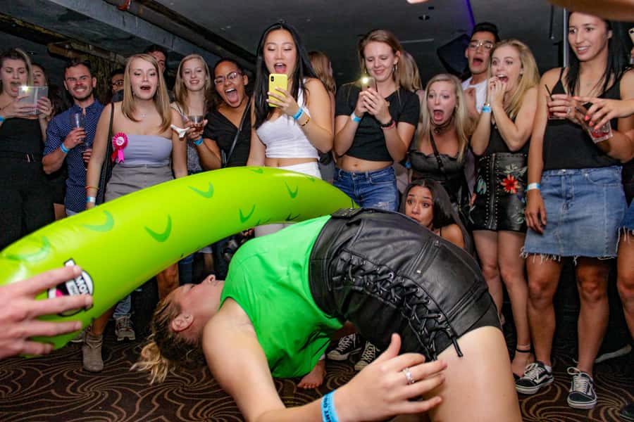 Sydney: Big Night Out Pub Crawl with Local Party Hosts - Dress code, ID, and practical rules