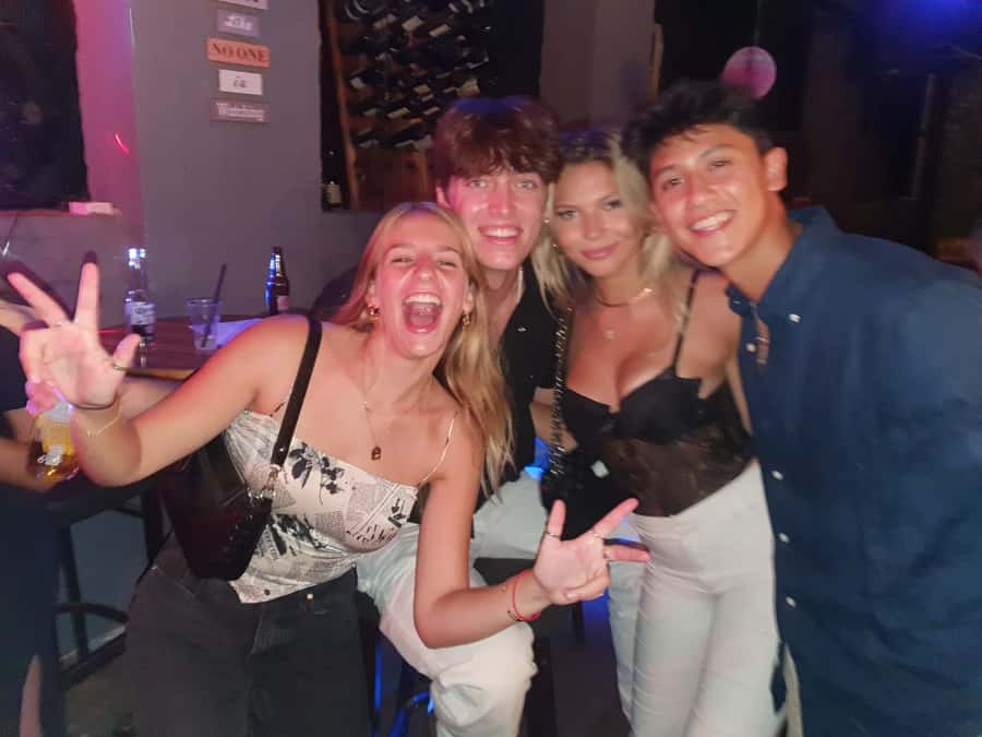 Tel Aviv: Pub Crawl and Nightlife Tour with Shots - Key points before you book