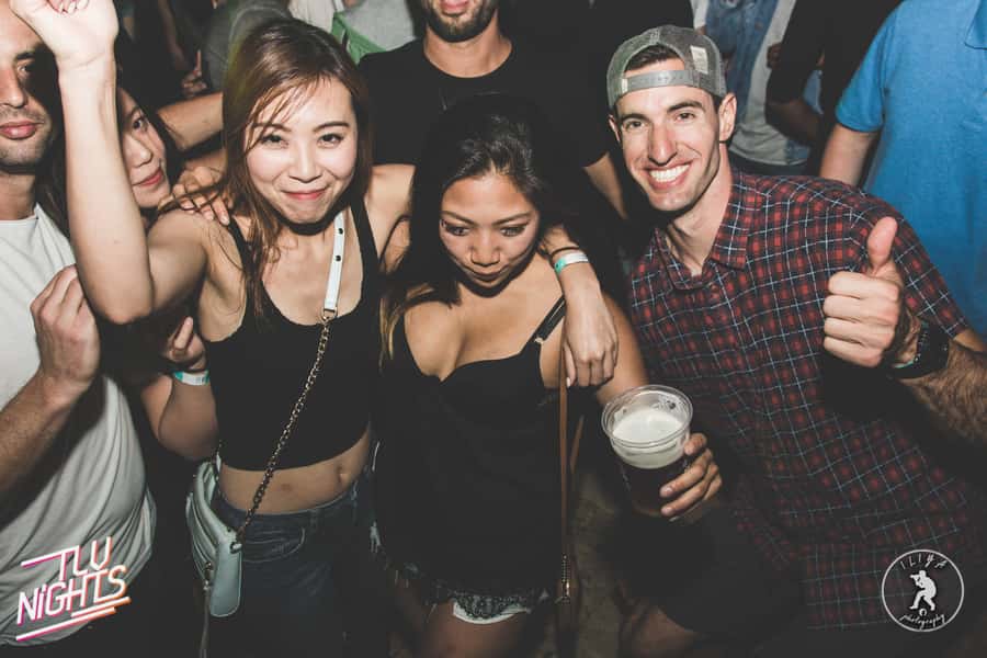 Tel Aviv: Pub Crawl with 4 Stops and Free Shots - Who should book this Tel Aviv night out?