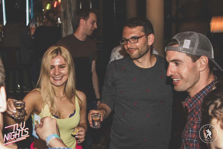 Tel Aviv: Pub Crawl with 4 Stops and Free Shots - The first beer sets the tone