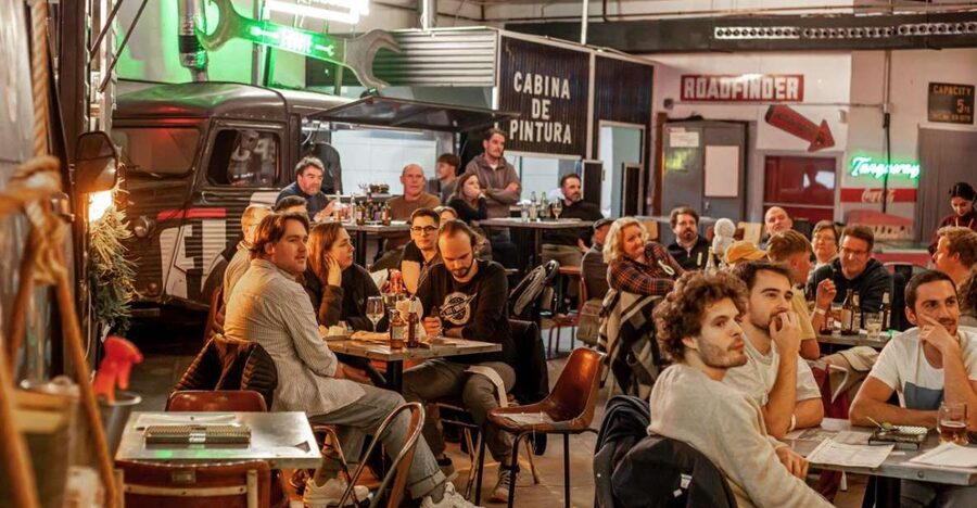 The Biggest Pub Quiz in Valencia - Four rounds that keep the night moving