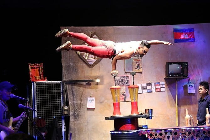 The Cambodian Circus Show and Pub Street Night Market - Why this Cambodian circus is worth your evening