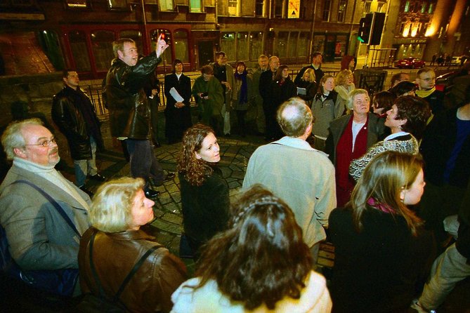 The Edinburgh Literary Pub Tour - What the pub stops really involve