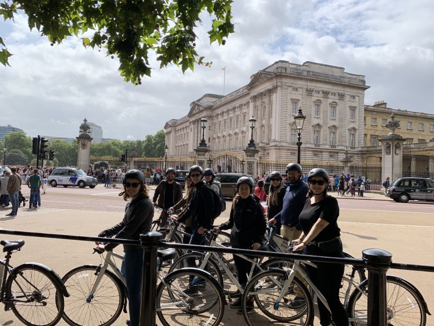 The London "Big Six" and a Pub. 5.5 hour tour - Starting at Queensway and entering London’s royal parks