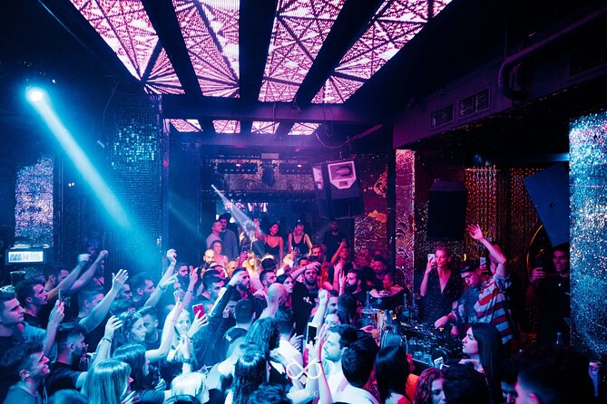The NightCrawlers | Athens Bar Hopping | Pub Crawl - Who Should Book This Athens Pub Crawl?