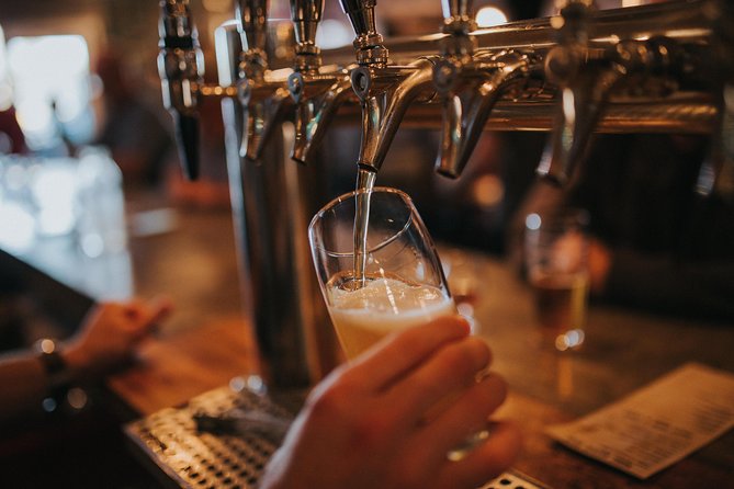 The Oldest Pubs of London (Private tour) - Lenin, Stalin, and a pint at the Crown Tavern