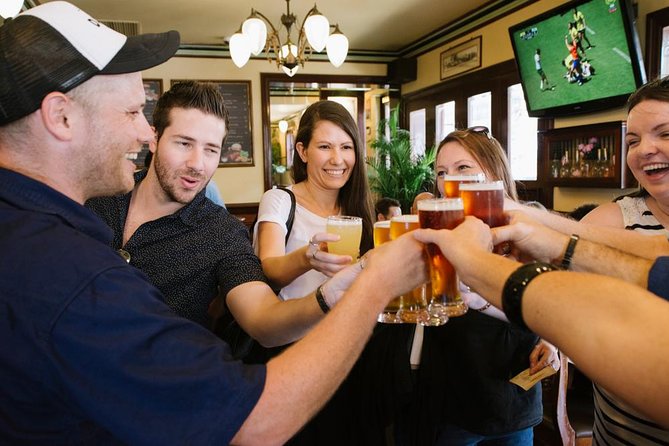 The Rocks Pub Walking Tour - Why the 15-person limit matters