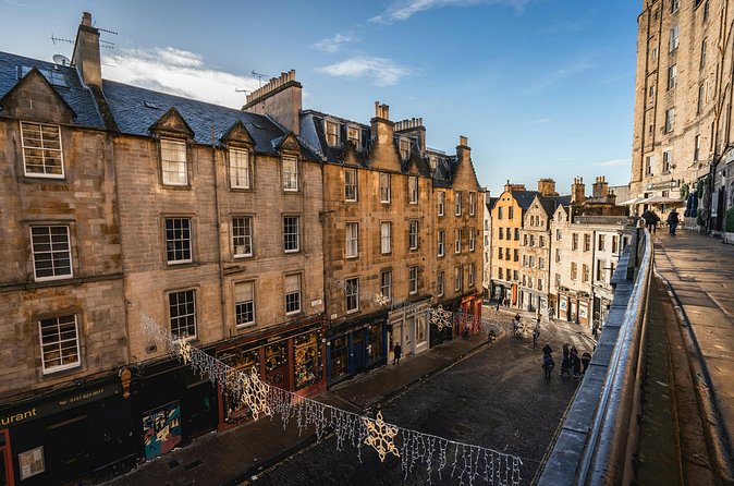 Thirsty for Edinburgh: Scotlands Best Historical Pub Tour - The Royal Mile’s haunted last stop