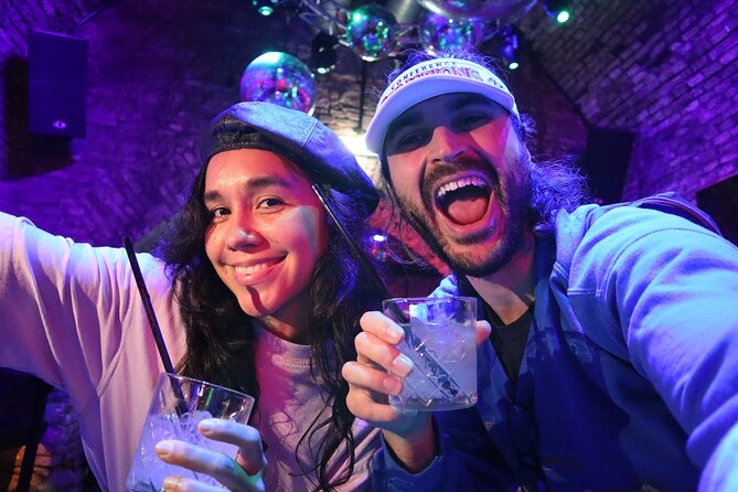 Thursday Night Pub Crawl for Professionals in Vienna, Austria - What the guide adds to the night