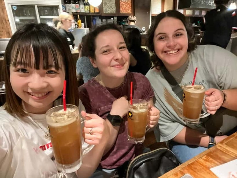 Tokyo:Japanese pub Journey with University Students - Eating your way through classic pub dishes