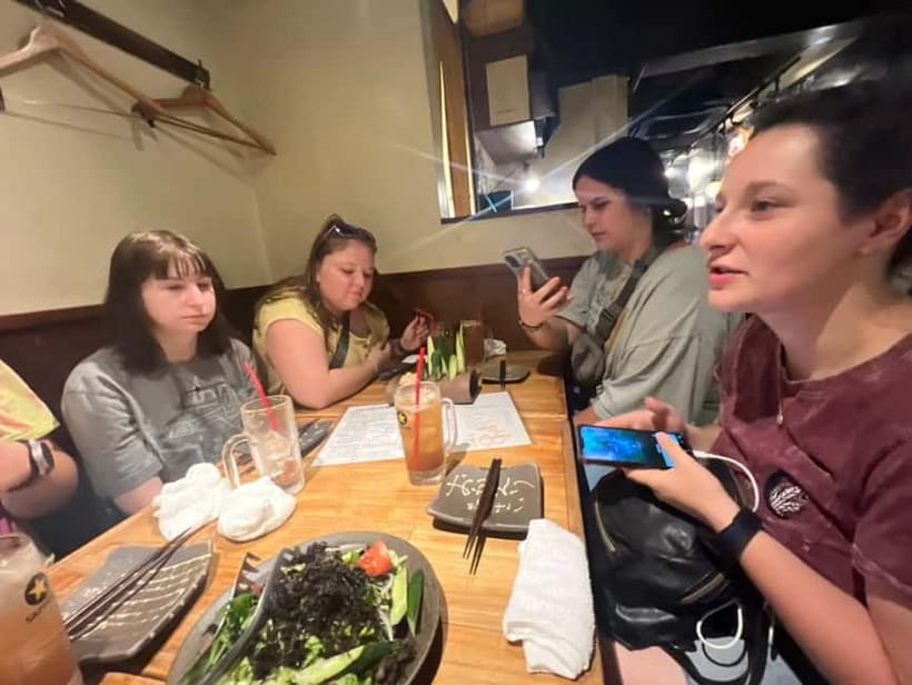 Tokyo:Japanese pub Journey with University Students - Timing, accessibility, and practical details