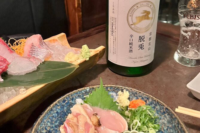 Tokyo: Private Shibuya Bar Crawl Tour -3 Drinks & Local Foods- - Shibuya Crossing between the food stops
