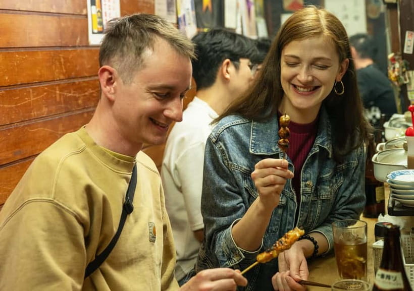 Tokyo: Shinjuku Bar Hopping & Karaoke Night Tour - Guides who shape the evening