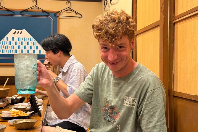 Tokyo Shinjuku Bar Hopping –Wagyu , Ramen & 7 Dishes - What the guides add to the evening