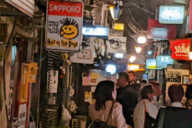 Tokyo: Shinjuku Golden Gai Bar Hopping that only locals know - The guide is the key part of the evening