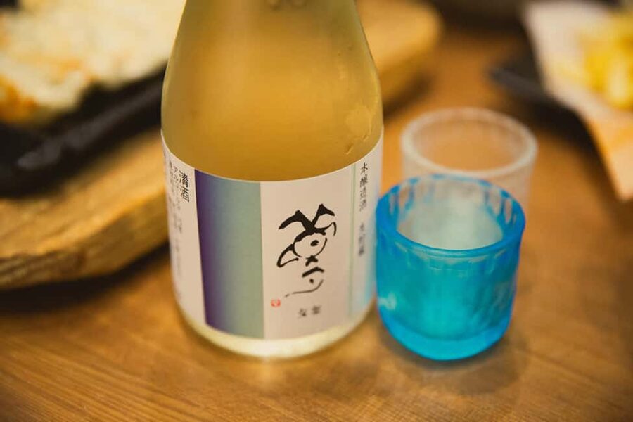 Tokyo: Shinjuku Izakaya and Golden Gai Bar Hopping Tour (2h) - The local restaurant stop and the value of included food