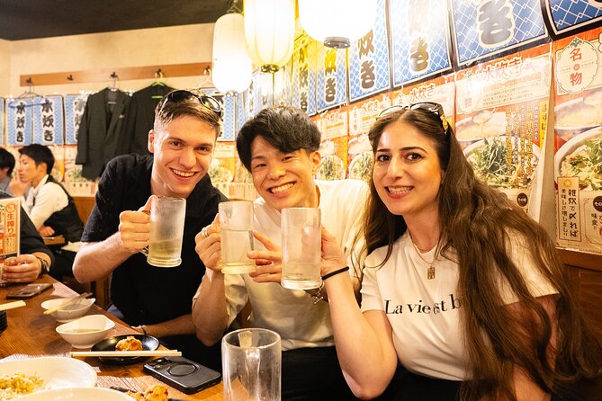 Tokyo: Shinjuku Local Bar Hopping Walking Tour - Group size and the guide factor