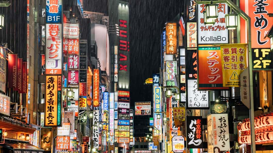 Tokyo:Shinjuku Ni-chome LGBTQ+ Bar Hopping Tour with Guide - Who gets the most from this tour?
