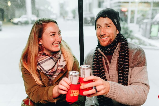 Trolley Pub Holiday Lights Tour in Columbus - Following the Scioto Mile to Bicentennial Park