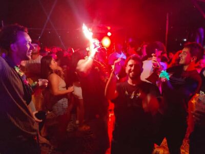 Tulum: Social Pub Crawl , meet fellow travelers, win prices