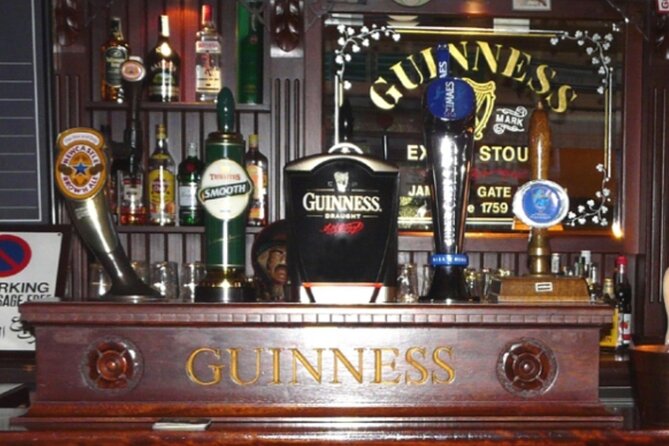 Verona Pub Crawl Explore Nightlife with New Friends - Camilla, local hosts, and the social side