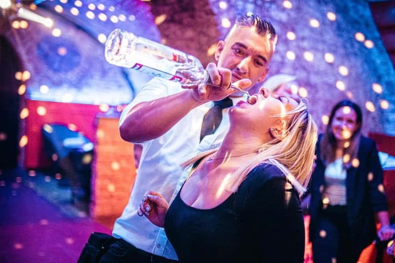 Vienna: Guided Pub Crawl with Club Entry - Why this crawl works in Vienna’s Bermuda Dreieck