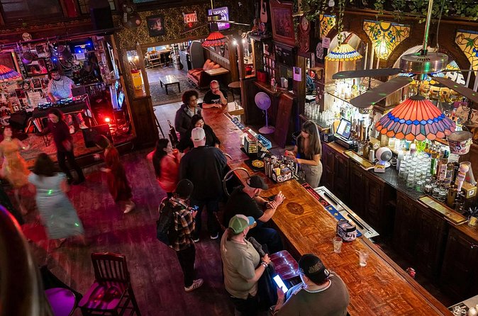 Walking Pub Crawl in Downtown Juneau - The important minimum-group warning