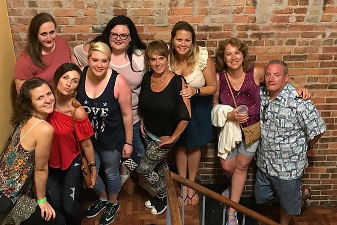 Walking Pub Tour - The bar stops: local flavor with a VIP welcome