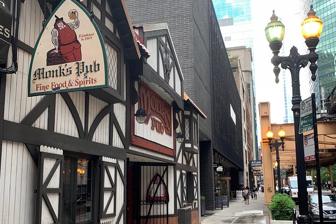Walking Tour: Historic Chicago Pubs in River North and the Loop - What the $65 price really gets you
