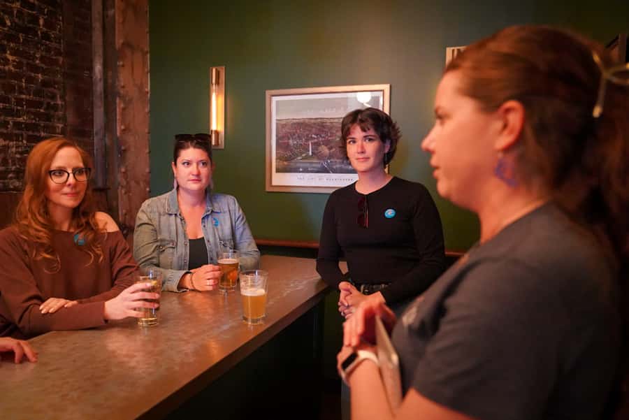 Washington, D.C.: History Tour Pub Crawl - A social night with useful historical context
